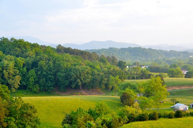 Wyndham Smoky Mountains Sevierville TN 2 bdrm Jul 13-17 July – 4 nights