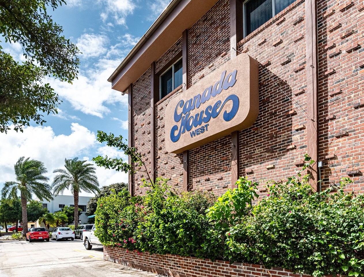 Studio or 1 BR, 7 night stay At Pompano Beach Canada House Beach Club