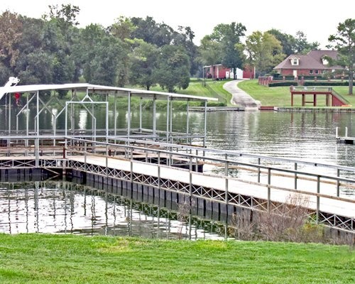 July 4 Lake Conroe Condo Houston World Cup America 250 Sleeps 4
