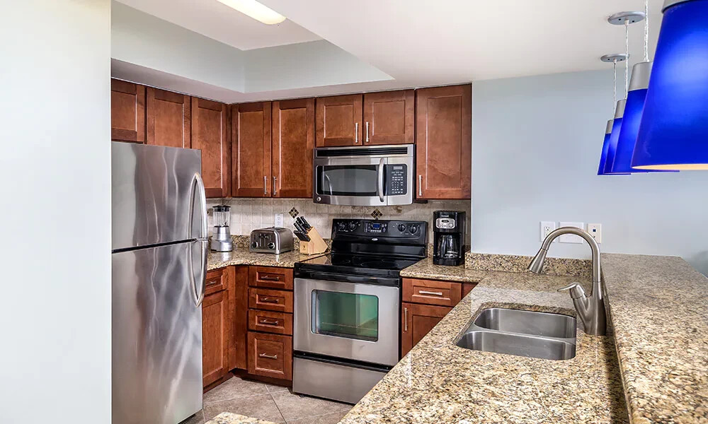 WYNDHAM TOWERS ON THE GROVE N. MYRTLE BEACH, 2BR SLEEPS 8, 7 NIGHT RENTAL 7/4-11