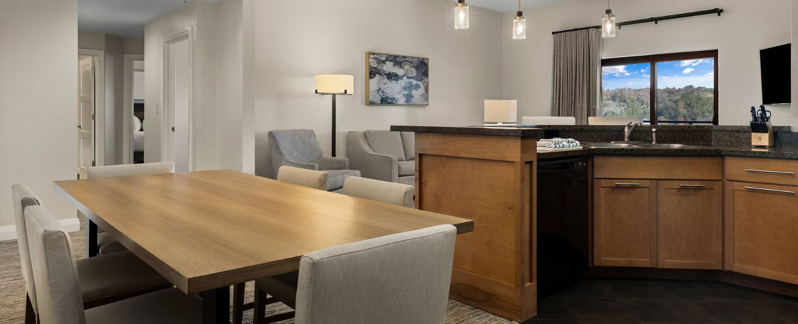 Wyndham Great Smokies Lodge Sevierville TN 2 bdrm Jun 30- July 4- 4 nights June