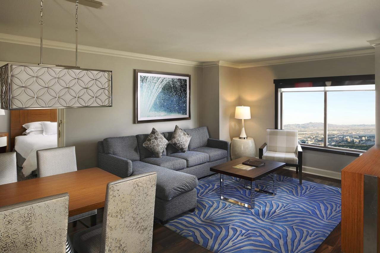 HILTON GRAND VACATIONS ON THE BOULEVARD – 1BR SELECT DATES