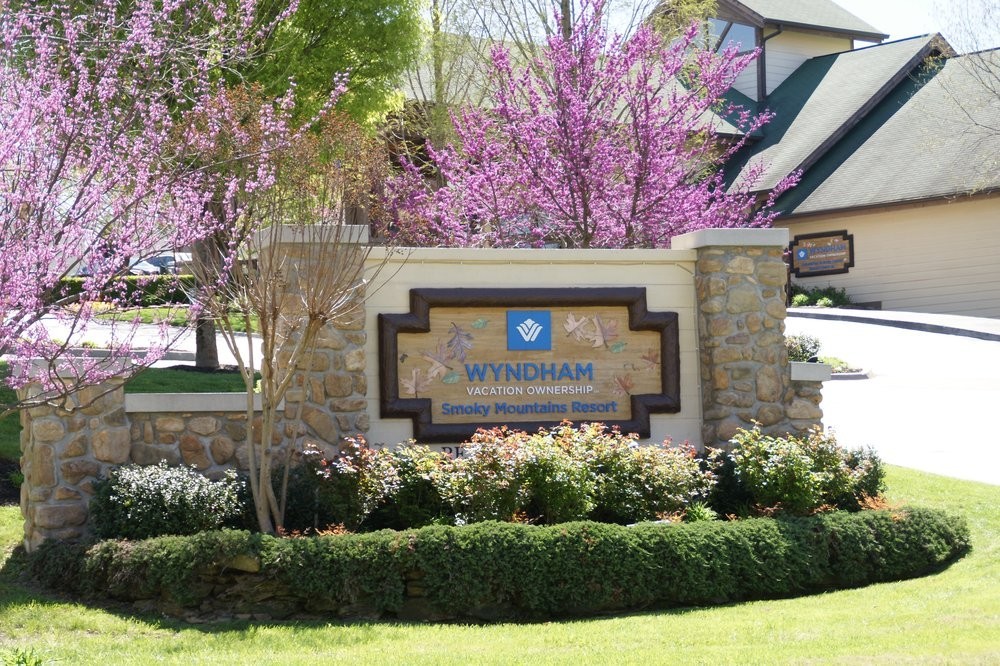 Wyndham Smoky Mountains Sevierville TN 2 bdrm Jul 13-17 July – 4 nights