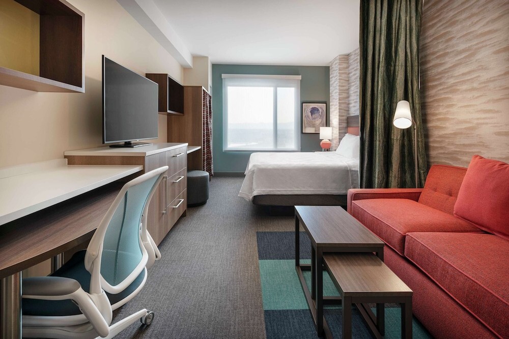 Home2 Suites by Hilton Denver Downtown Convention Center/ 2 nights/5.28-29/$210
