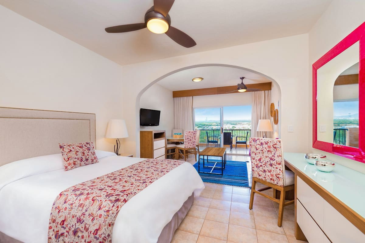 Cabo San Lucas Mexico 5 days/4 nights ALL INCLUSIVE meals drinks and alcohol