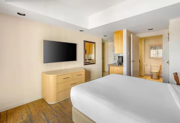 2026 WEEKS~ Hilton POLO TOWERS ~ON Vegas STRIP~SLPS 4~PRICE IS PER WEEK