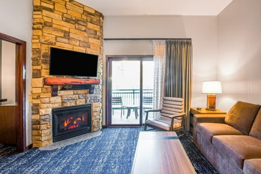 Wisconsin Dells, Wyndham at Glacier Canyon, 1 Bedroom Deluxe, July 24-26