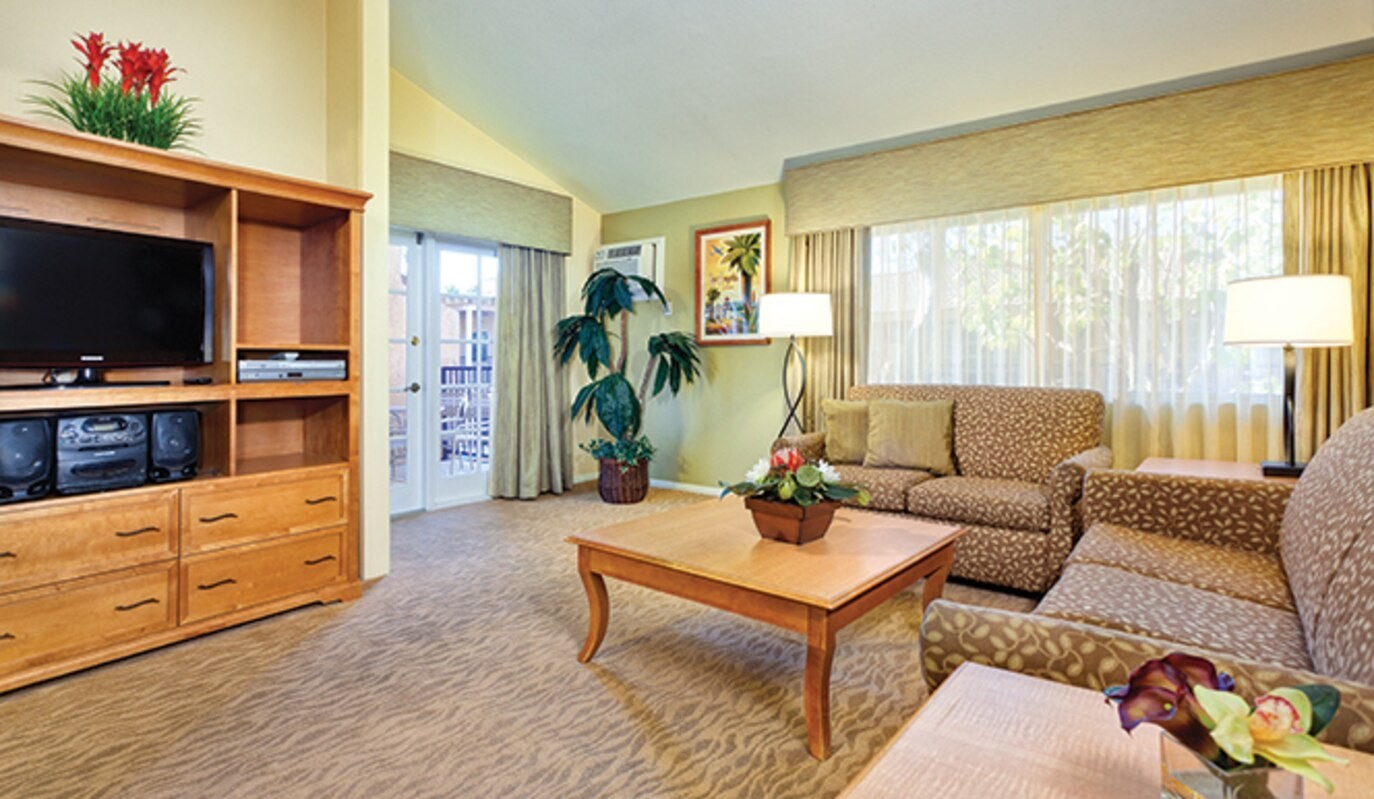 Worldmark Dolphins Cove Anaheim – 3 bedrooms Condo – 8/4-8/7 – DISNEYLAND!