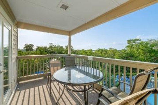 Coconut Mallory Resort and Marina 7 nights Key West Vacation for 6 people