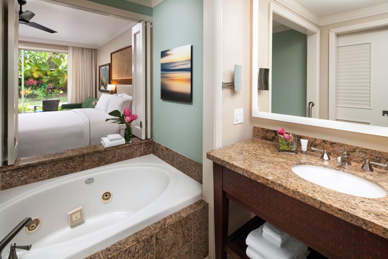 Marriott Westin Princeville Ocean Resort Villas 2 BR 7 Nights ANY YEAR Hotel