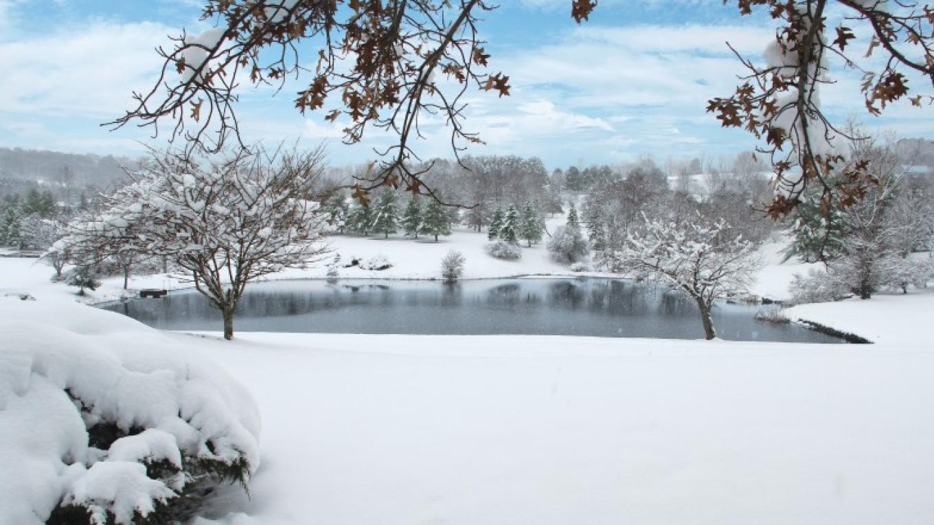 Villa Roma Resort Lodges – 7-Night Stay – Catskills NY – Winter Escape ❄️