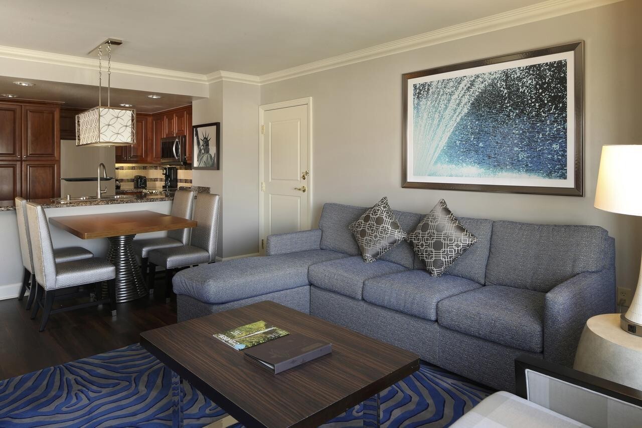 HILTON GRAND VACATIONS ON THE BOULEVARD – 1BR SELECT DATES