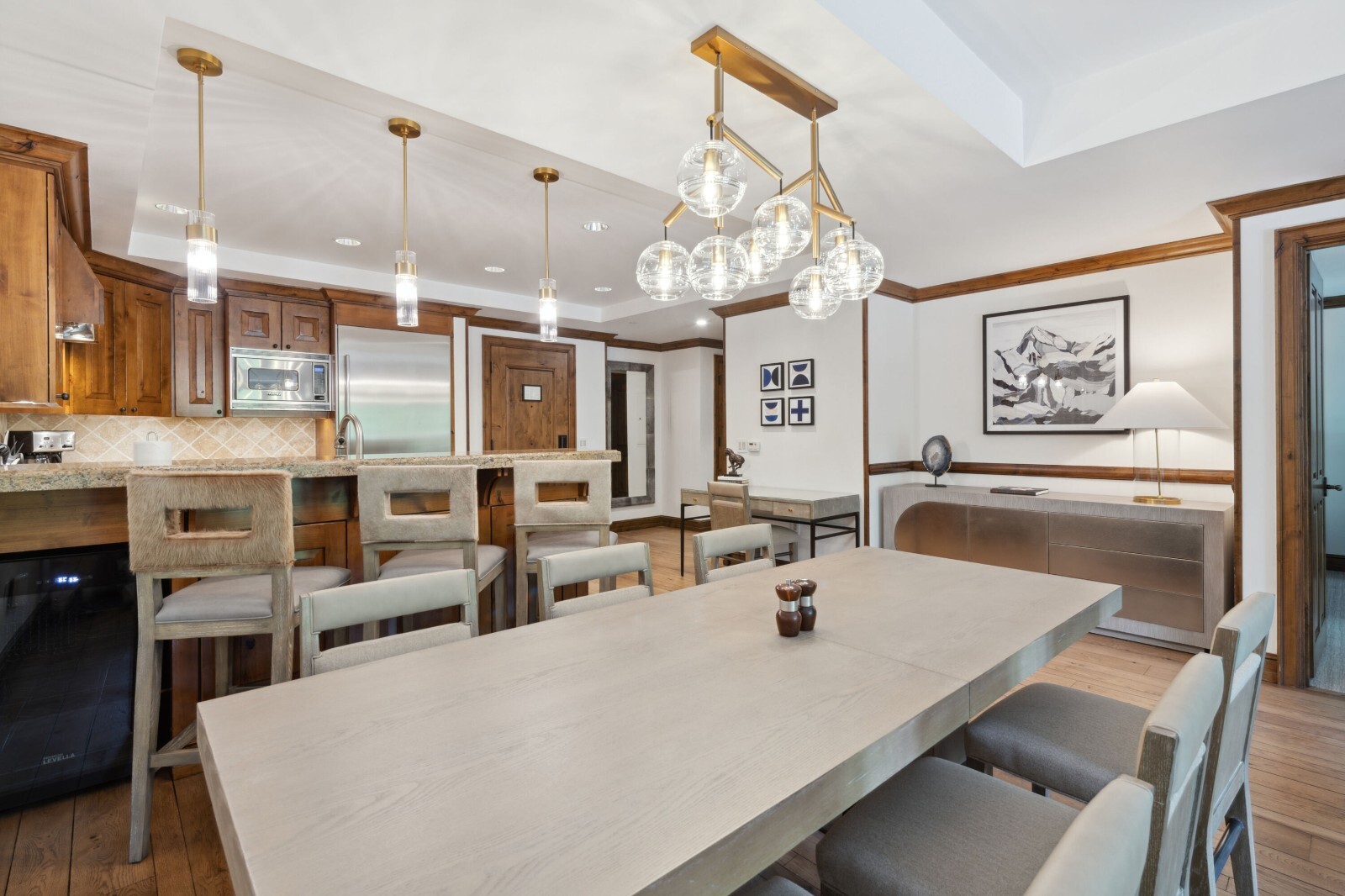 Aspen Mountain Residences 2 BR Condo Rental – Nov 28 – Dec 5, 2026 Prime skiing!