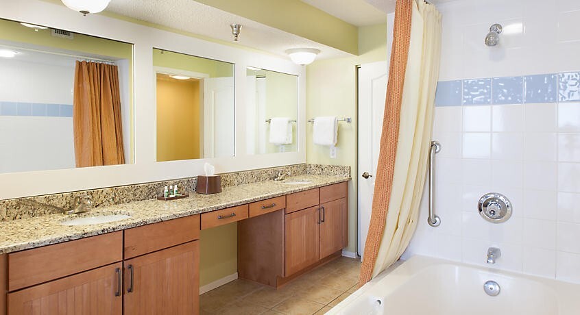 MYRTLE BEACH, SHORECREST 1, JULY 4-10, 2 BEDROOM OCEAN VIEW, SLEEPS 6
