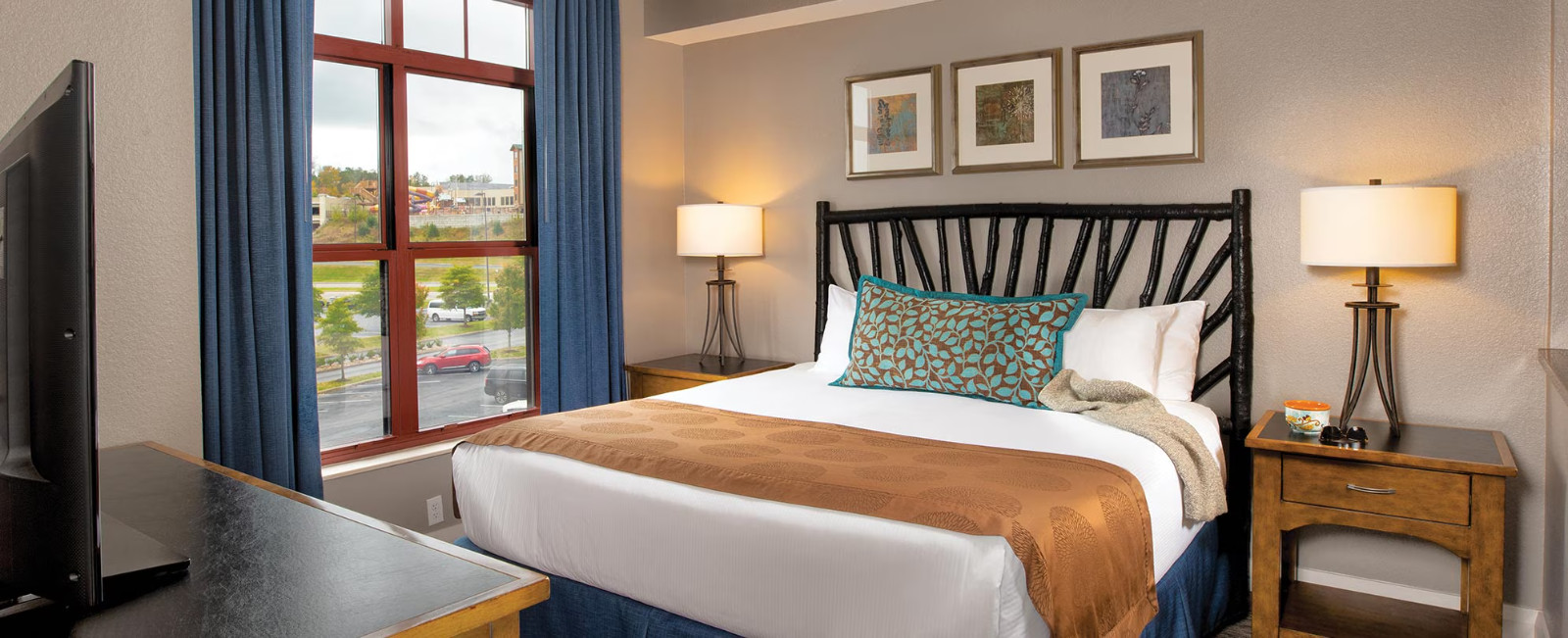 Wyndham Great Smokies Lodge – 2 BR DLX Pool View – Aug 31 – 4 (4 NTS)