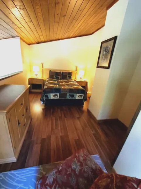 Club Chalet Gatlinburg TN. 2BR 2BA 7-Nights, August 2-9, 2026 Pool passes