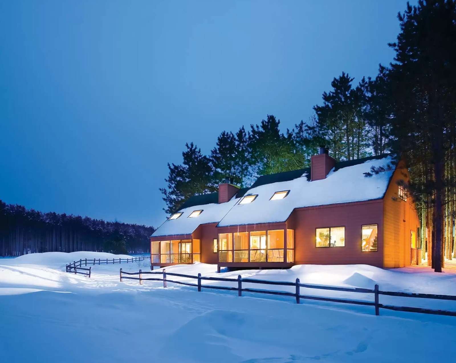 Christmas Mountain Village ~ WI~ 2BR Sleeps 6 ~ 7Nts ~ Weekly Rental 2024/25