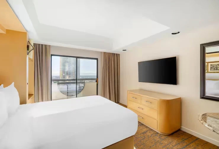 2026 WEEKS~ Hilton POLO TOWERS ~ON Vegas STRIP~SLPS 4~PRICE IS PER WEEK