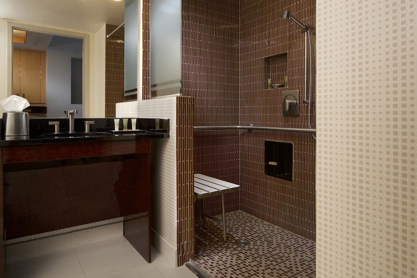 Hilton Grand Elara Strip Hotel New Years – 12/31 to 1/3 Studio