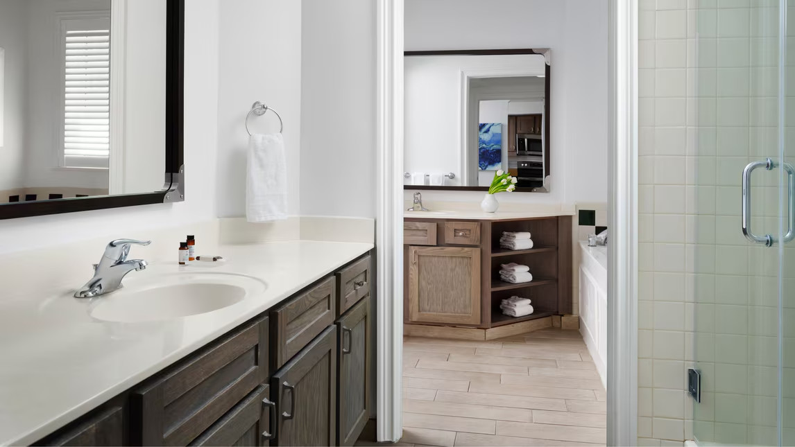 Marriott Ocean Pointe – Multiple 2 Bedroom Oceanside unit. BUY, SELL & RENT!!!