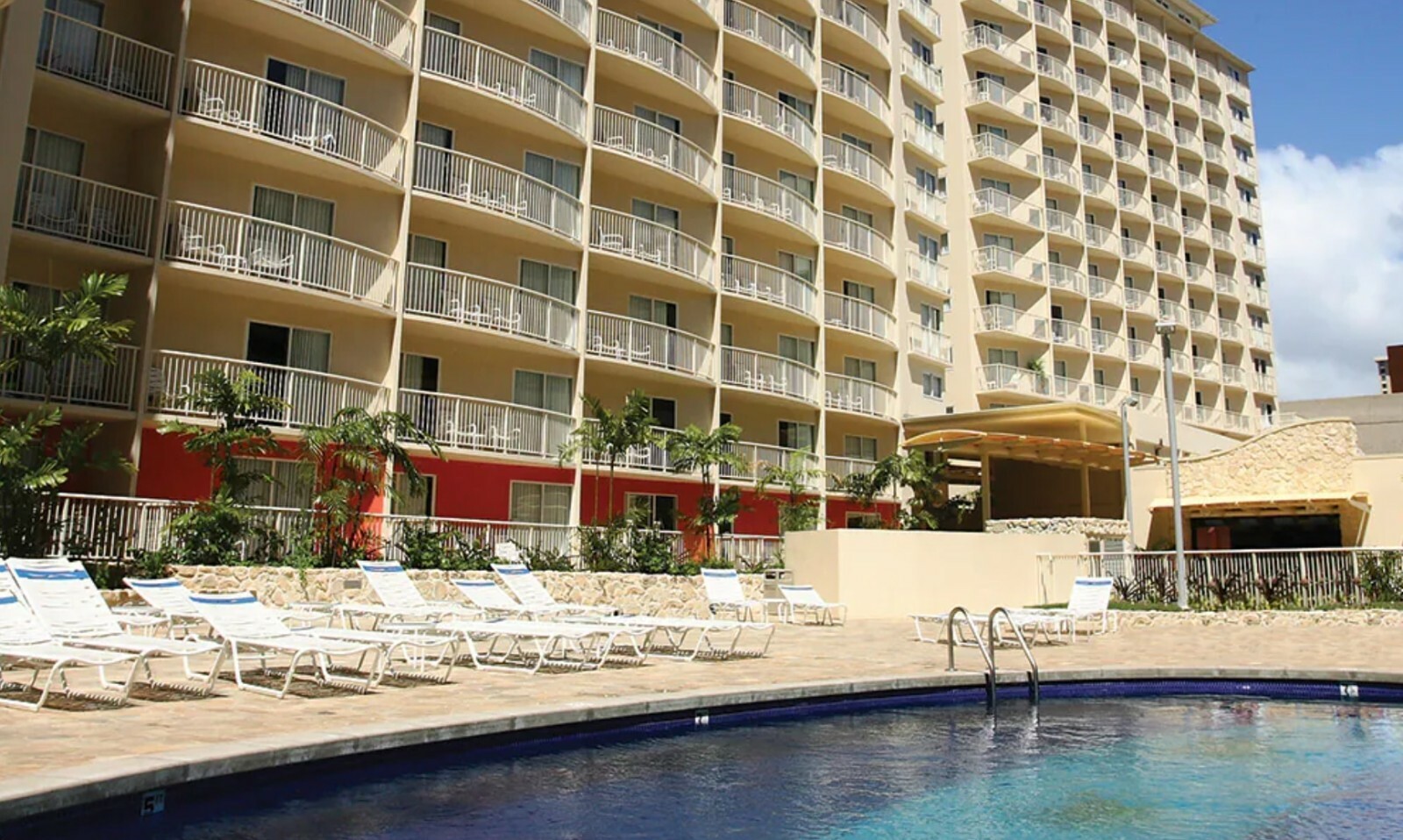 Club Wyndham at Waikiki Beach Walk Honolulu Oahu Hotel ANY 5 Night 2023 1BR