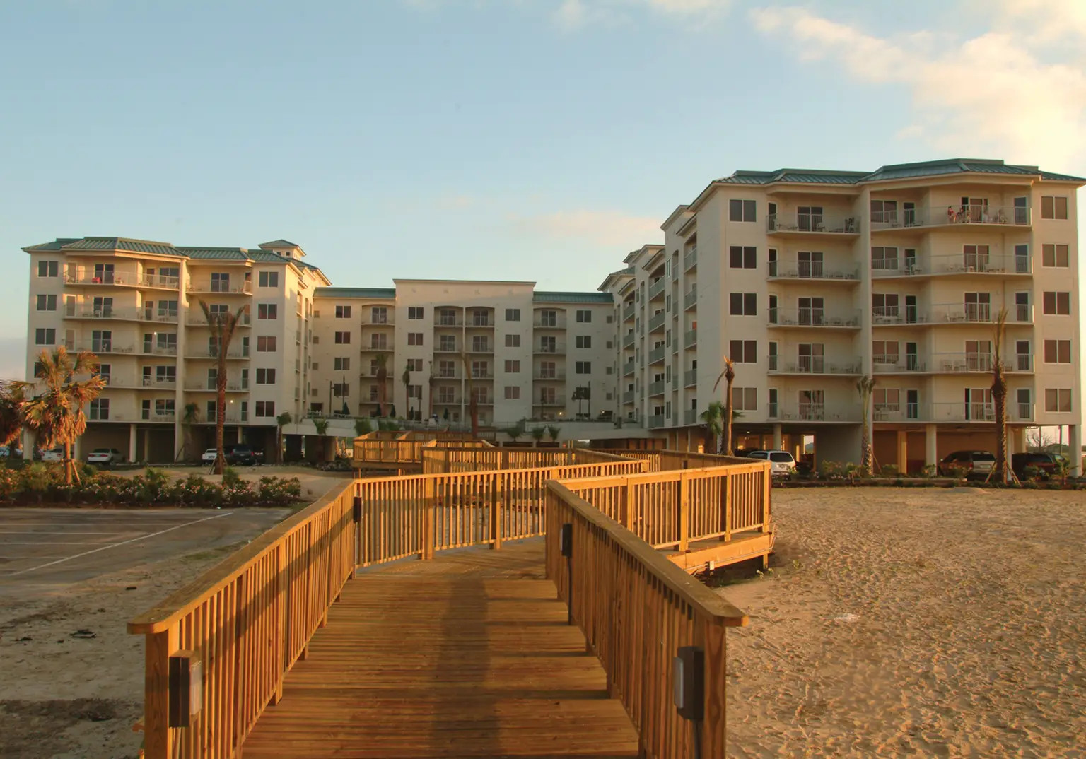 HI Galveston Beach Resort Texas Vacation Rental 1/2 BDRM 2026-2027