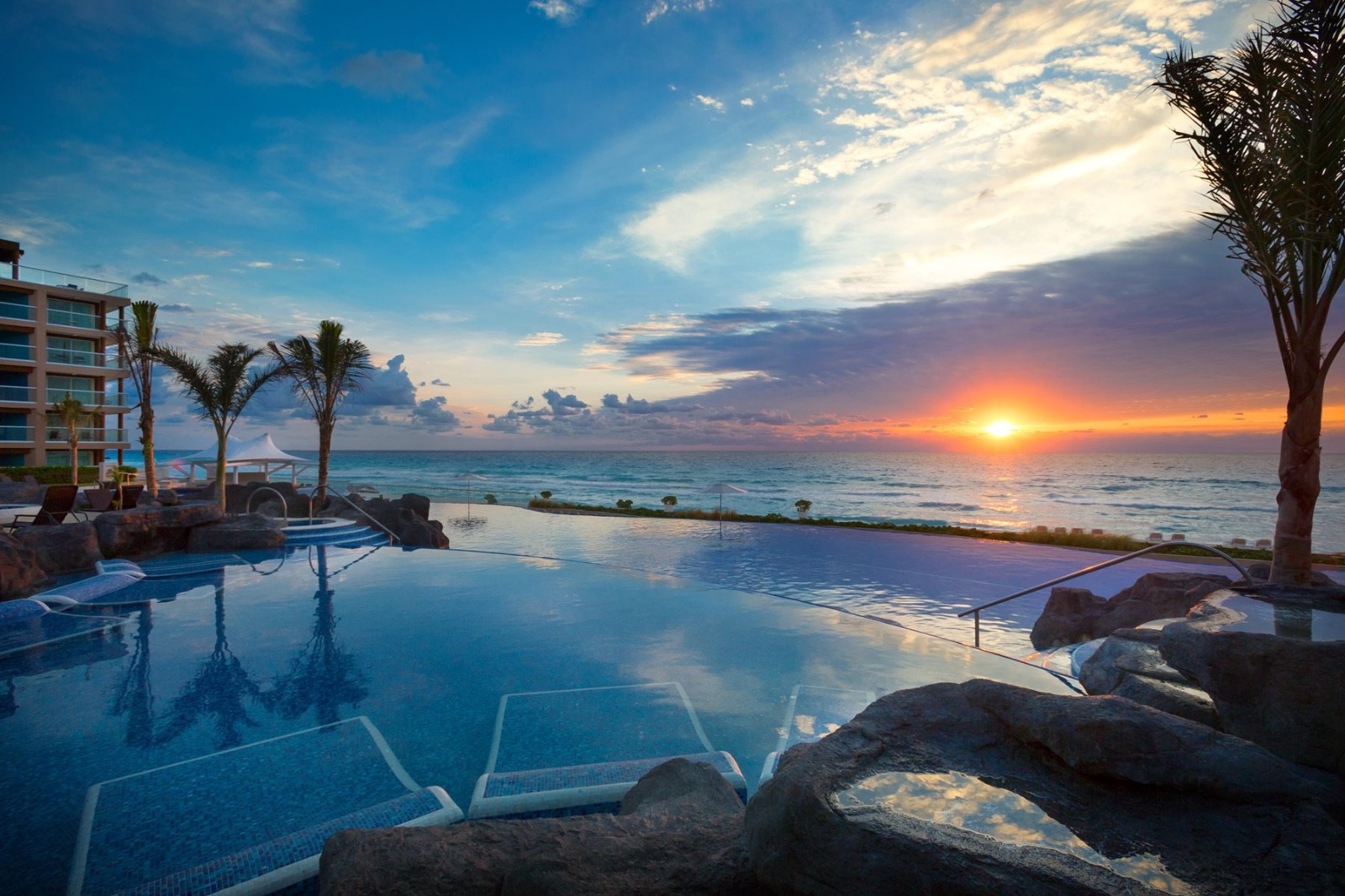 HARD ROCK VIP HOTEL RESORT ALL INCLUSIVE~ DREAM VACATION 2ADULTS 2KIDS