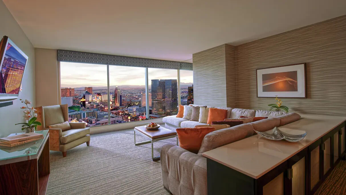 Hilton Elara Las Vegas 4BR PENTHOUSE 7 NIGHTS 2024 better than Hyatt Marriott