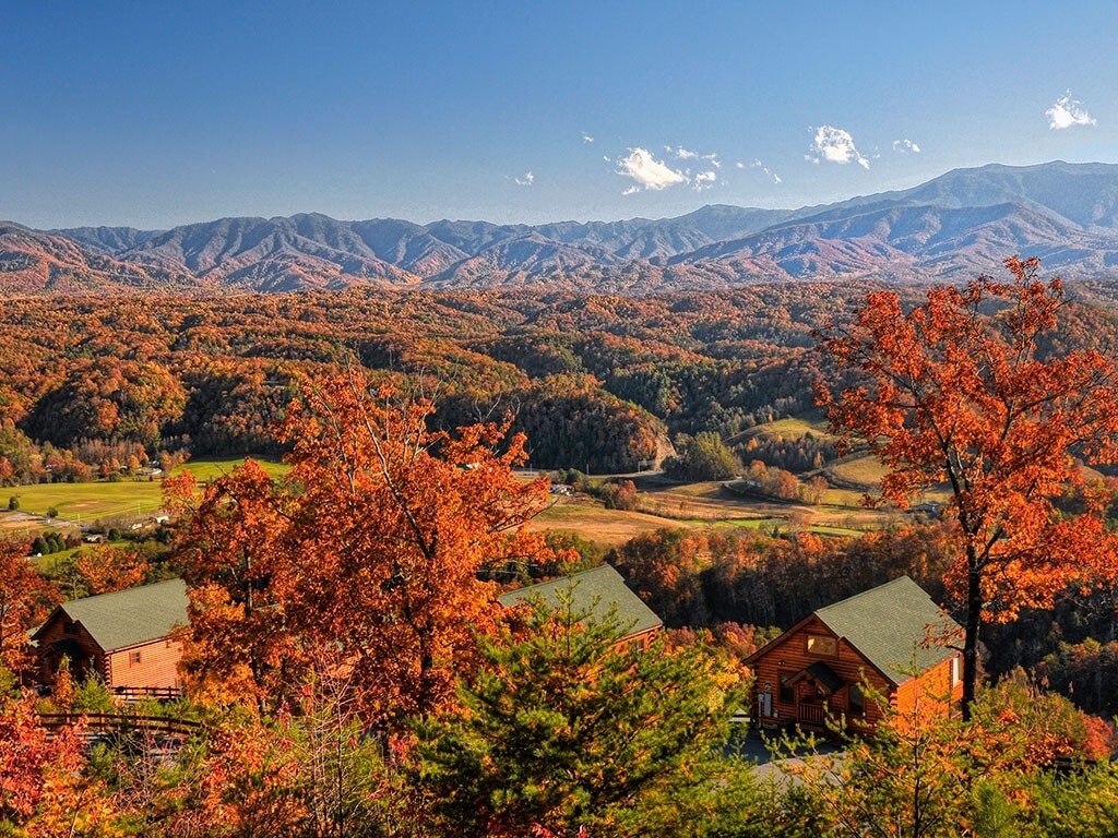 Nothin But Views Sevierville Cabin Rental, 2 beds 2 bath, gorgeous mountain view