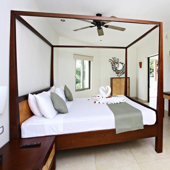 SANDOS CARACOL ECO RESORT, TIMESHARE, ROYAL ELITE WEEKS RENTAL