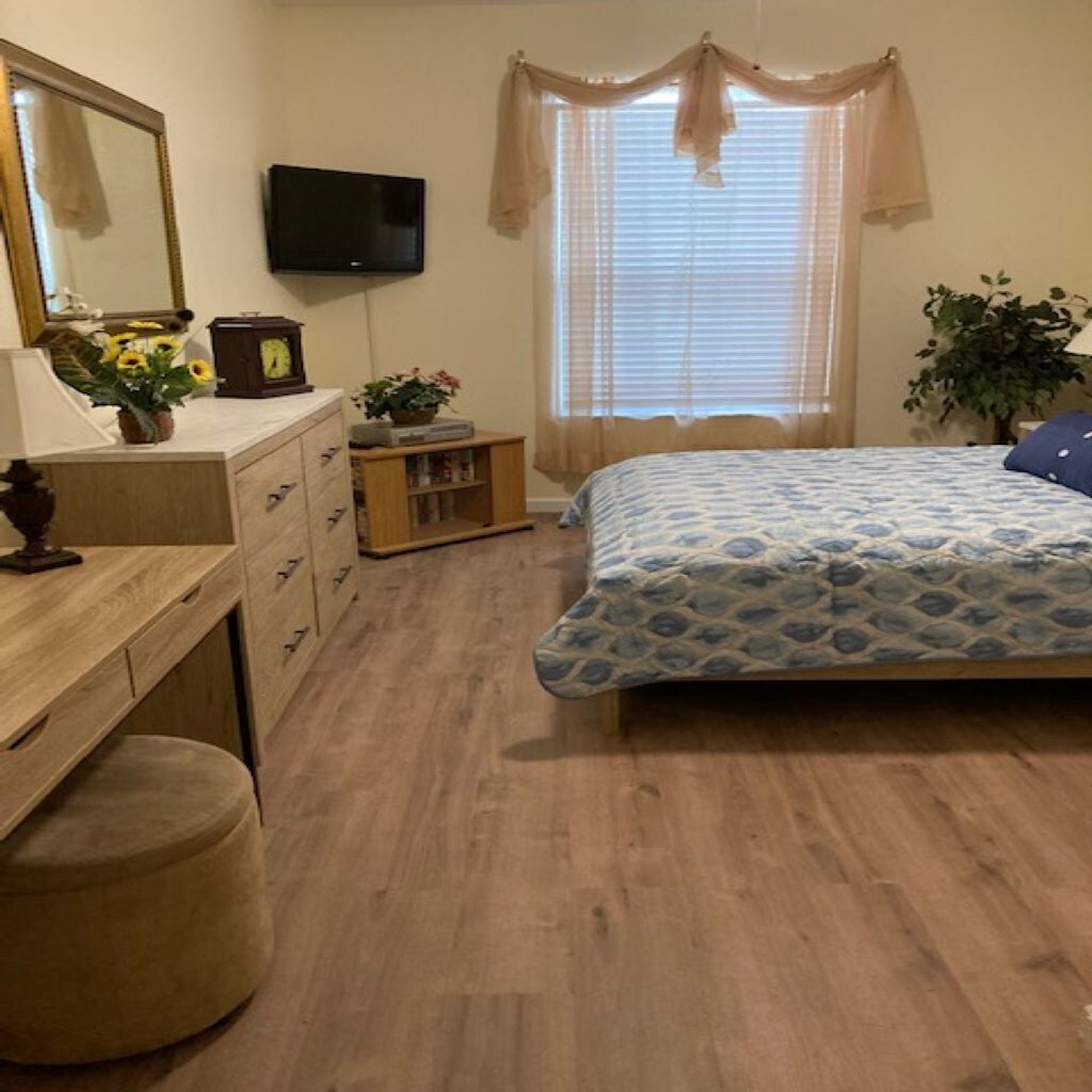 FLORIDA/DISNEY RENTAL – 3 BR condo- select dates – call now