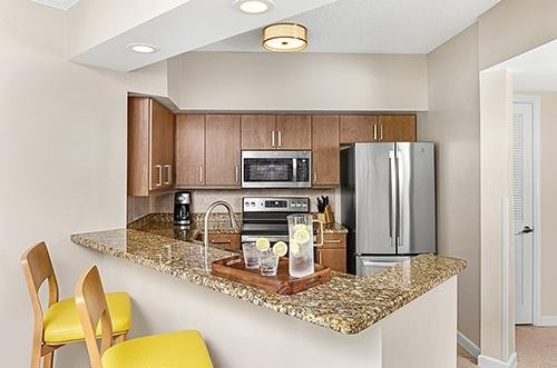 1 Week vacation in Miami, FL in a 2BR Less than $250 a night on $th July