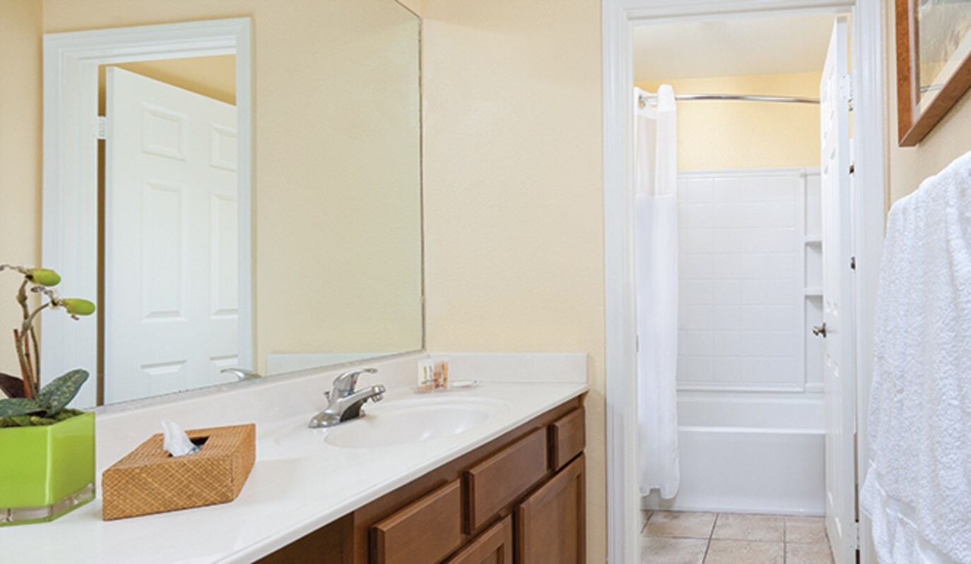 Worldmark Dolphins Cove Anaheim – 3 bedrooms Condo – 8/4-8/7 – DISNEYLAND!