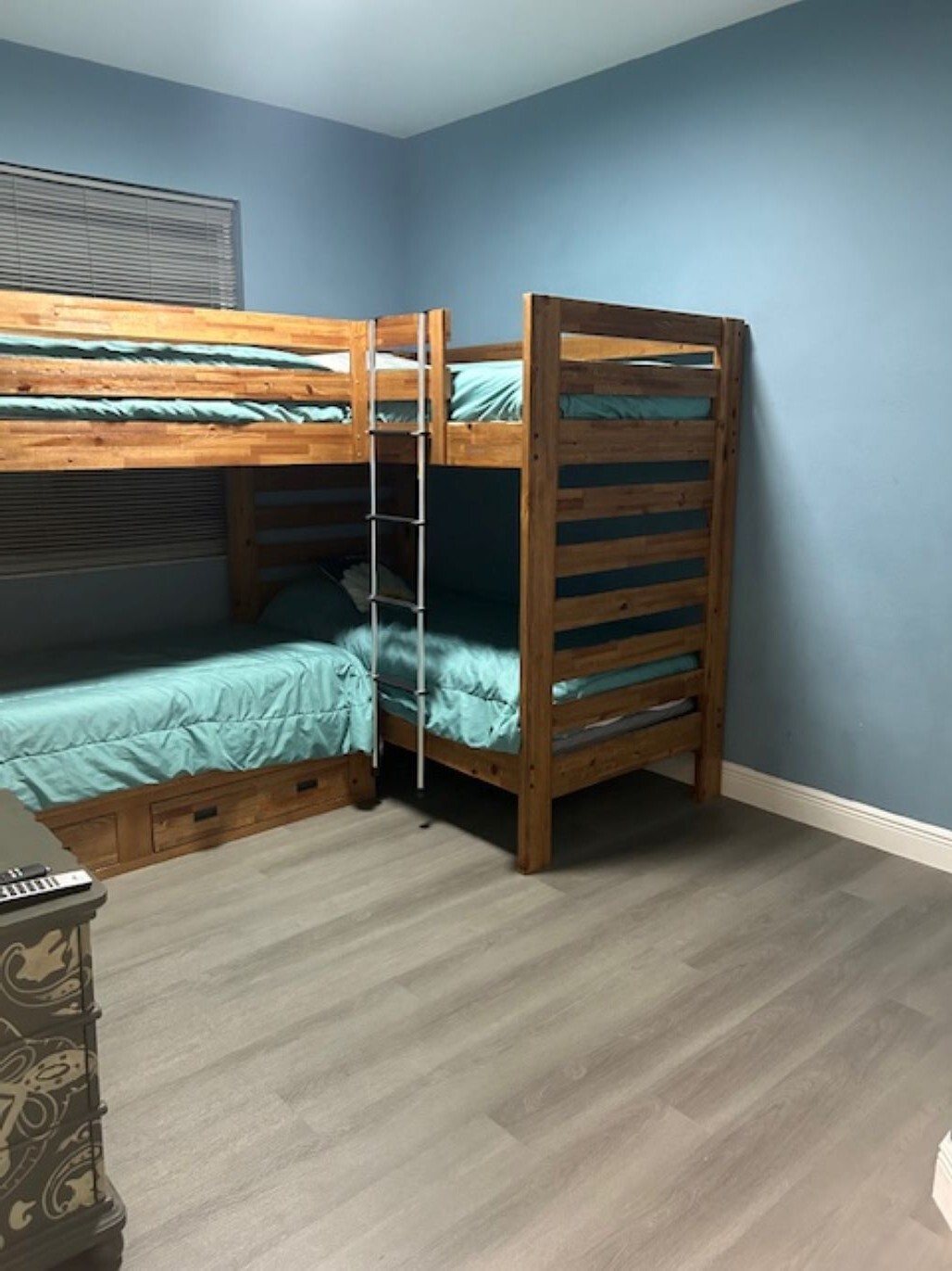 Vacation rentals – Disneyland/ Florida/ Orlando – 4 bedrooms/ 3 bath/ sleeps 12