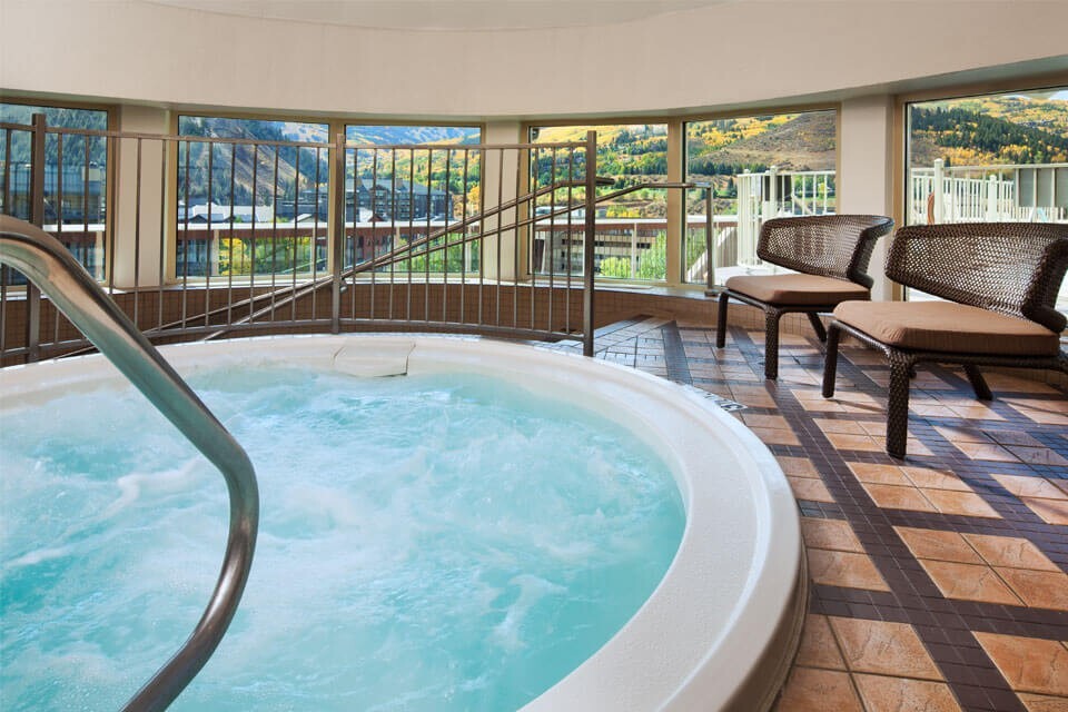 SHERATON MOUNTAIN VISTA. AVON, COLORADO. One Bedroom Villa