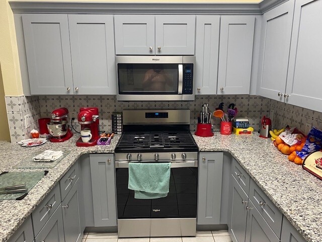 Vacation rentals – Disneyland/ Florida/ Orlando – 4 bedrooms/ 3 bath/ sleeps 12