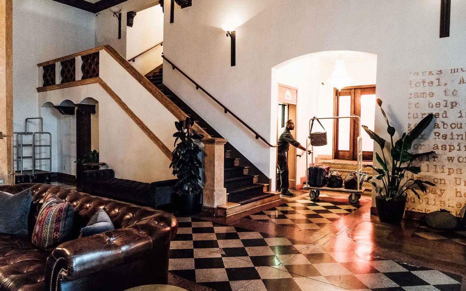 Hotel Normandie ~ Los Angeles, CA ~ Standard Guest Room – Price Per Night