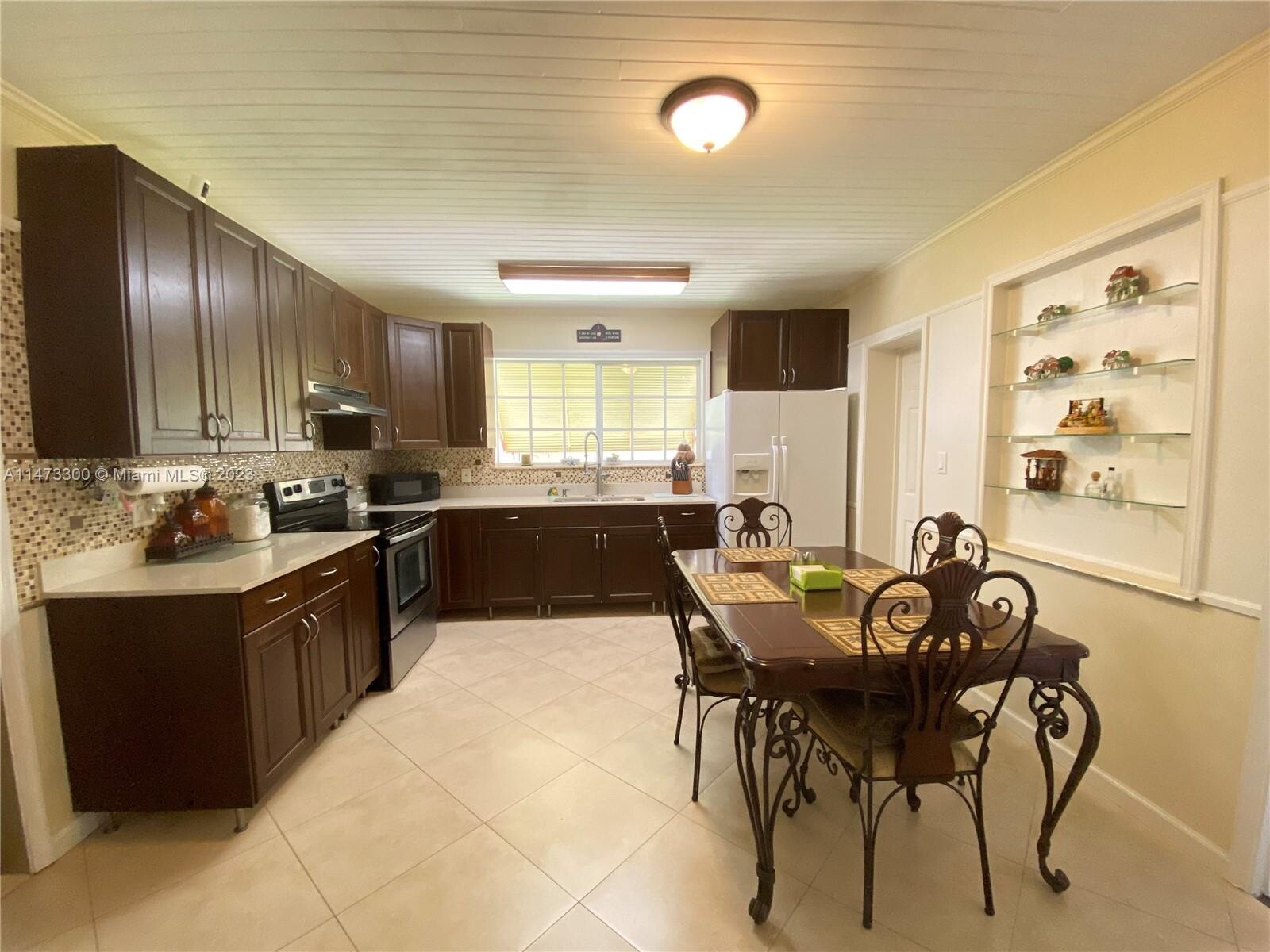 4/2 House for Rent in North Miami Beach