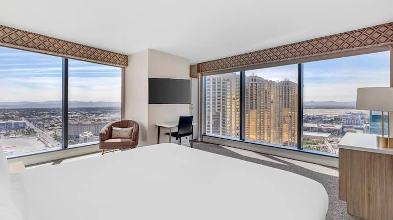 Hilton Grand Elara Strip Hotel Thanks Giving – 1BR Junior Suite – 11/24 – 11/30