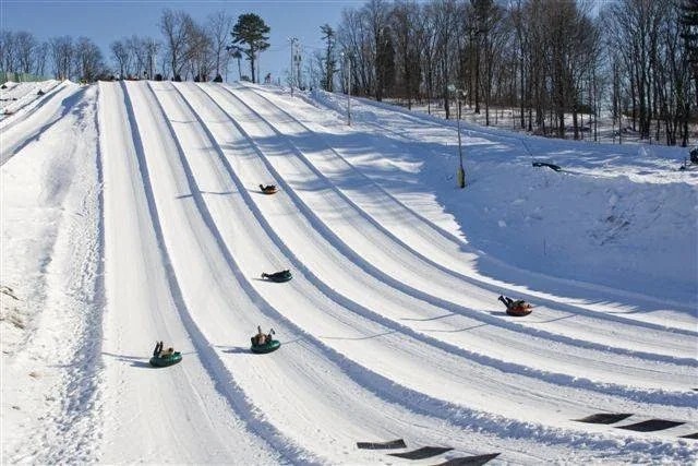 Poconos, PA – 3 days/2 nights At Resort – 2 Bedroom Villa 6 Guests