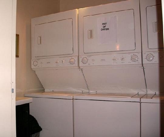 LAKETAHOE !Sleeps 6, living, dining,kitchen between Lake-slopes, near all!6/7-13
