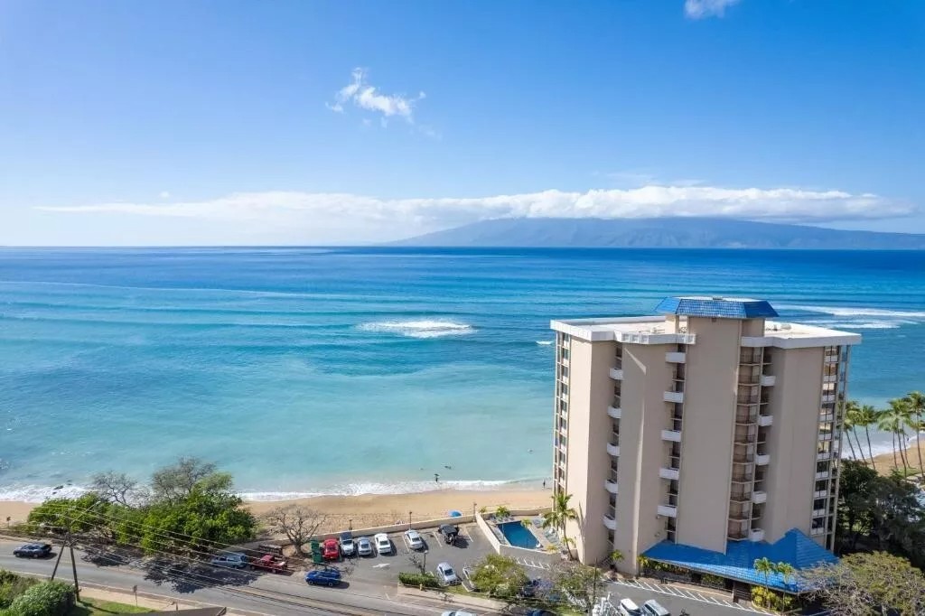 KAHANA BEACH RESORT Lahaina Maui Hawaii Ocean Front Studio Rental 1/8-1/15 2027