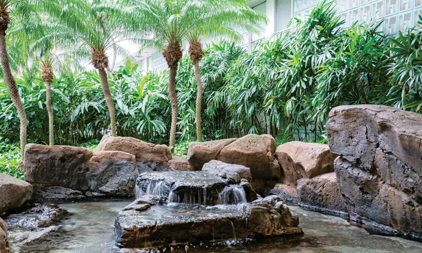 Club Wyndham Royal Garden at Waikiki Honolulu Hawaii Hotel ANY 5 Night 2023 1BR