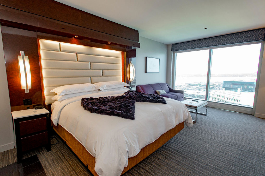 Las Vegas Hilton Grand Vacations Club Elara HGVC $160/night Studio Sleep 4