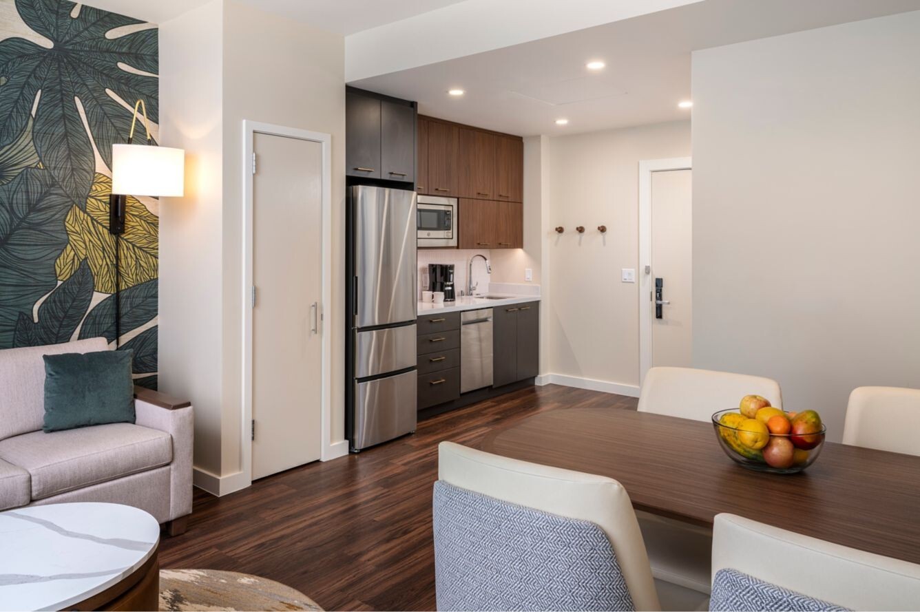 Marriott Vacation Club Waikiki Honolulu Oahu Hotel 1 BR 6 Nights ANY YEAR