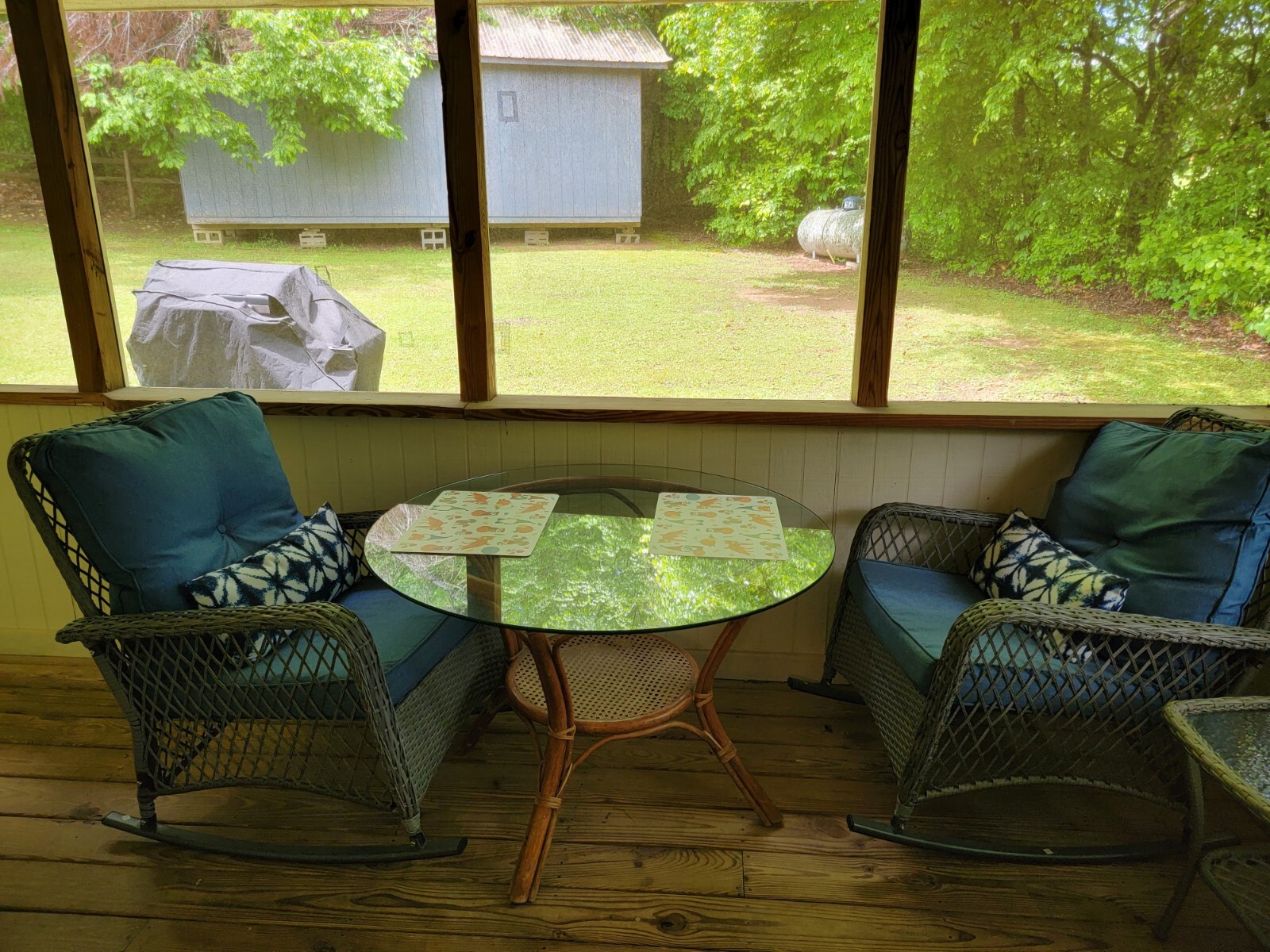 Budget Vacation Rental for 2 Pigeon Forge, Smokey Mountains of East Tennessee