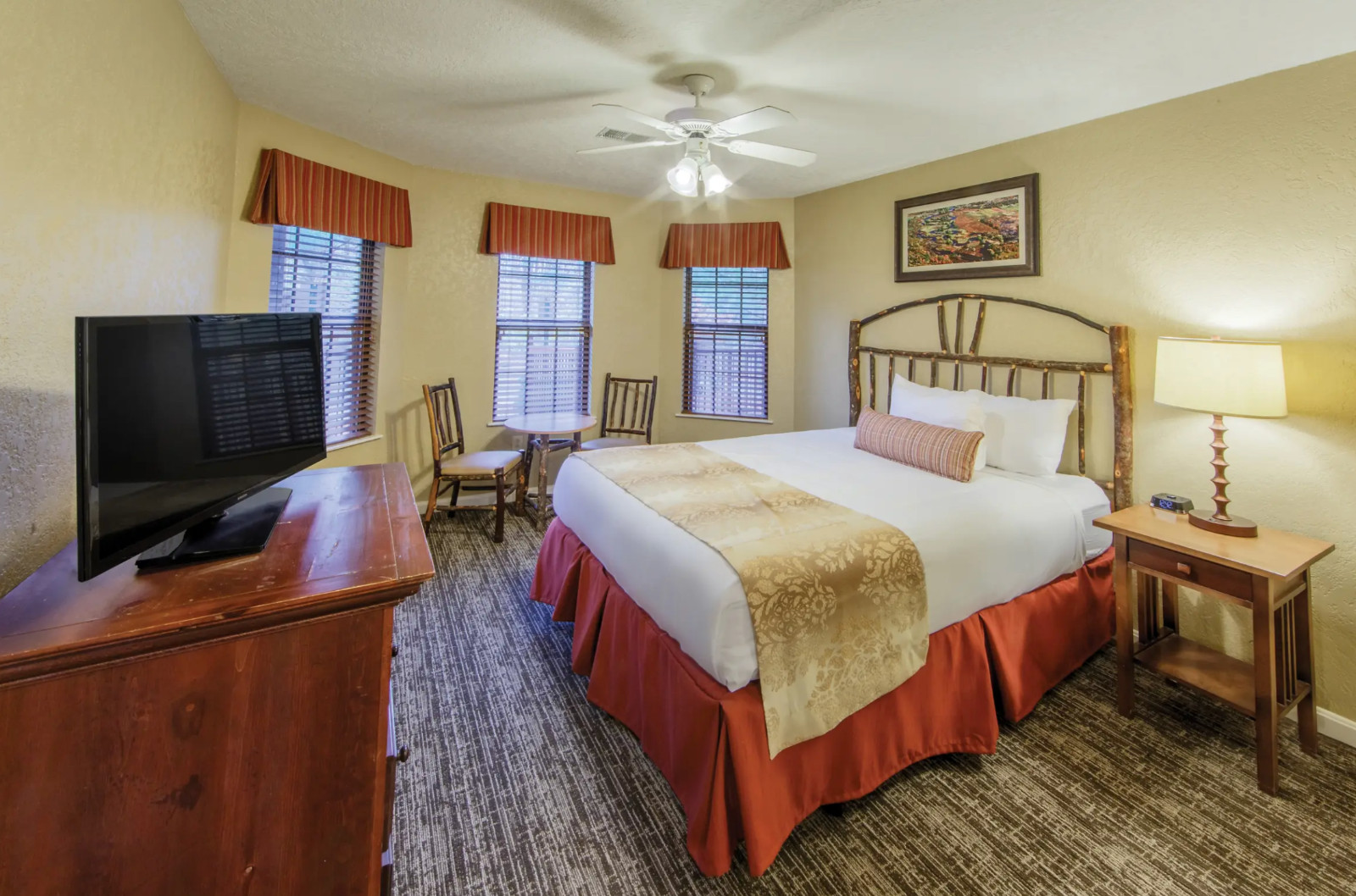 Oak n’ Spruce Resort ~ MA ~ 2BR Sleeps 6 ~ 7Nts JAN/FEB/MAR 2025/2026