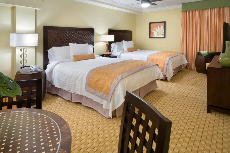 August weeks~ Holiday Inn Club Orange Lake Resort -~STUD/SLPS 4~PRICE FOR WEEK