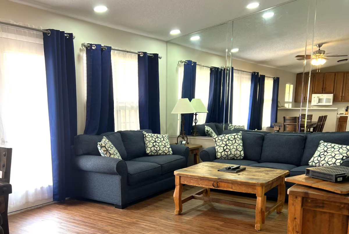 Welcome to the Shores at Lake Travis, Lago Vista, TX
