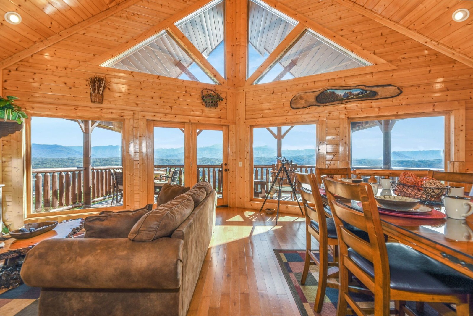 Nothin But Views Sevierville Cabin Rental, 2 beds 2 bath, gorgeous mountain view